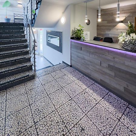 Hotel Schmidt Garni إسن المظهر الخارجي الصورة