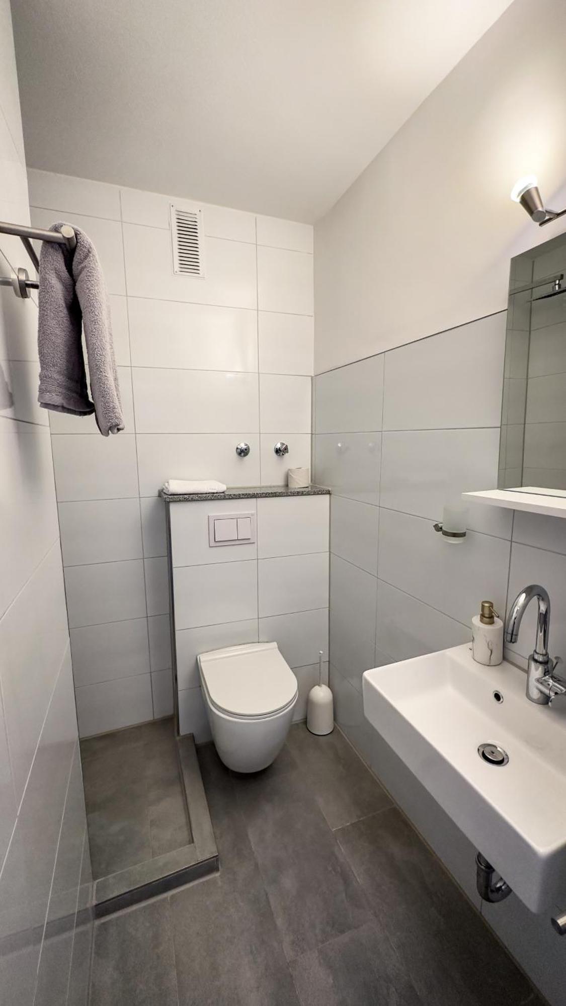 Hotel Schmidt Garni إسن المظهر الخارجي الصورة